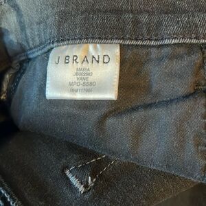 Maria size 28 j brand skinny black jeans in great condition